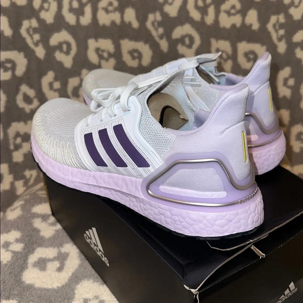 Adidas Ultraboost 20 W in EGO762 Sneakers 👟 👟 New 🆕 & Never Worn 😍😍 - Picture 7 of 17